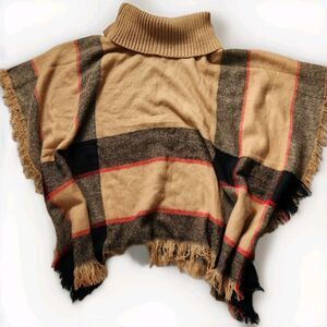 Allie & Rob Knit Turtleneck Poncho Cape Fringe Knit Tan Red Check S/M EUC